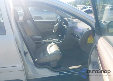 2001 Volvo V70 Xc из США, поврежденный, VIN YV1SZ58D711043453